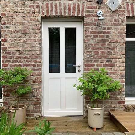 Haus Finchen - Alte Naeherei Hueckelhoven Luaran gambar
